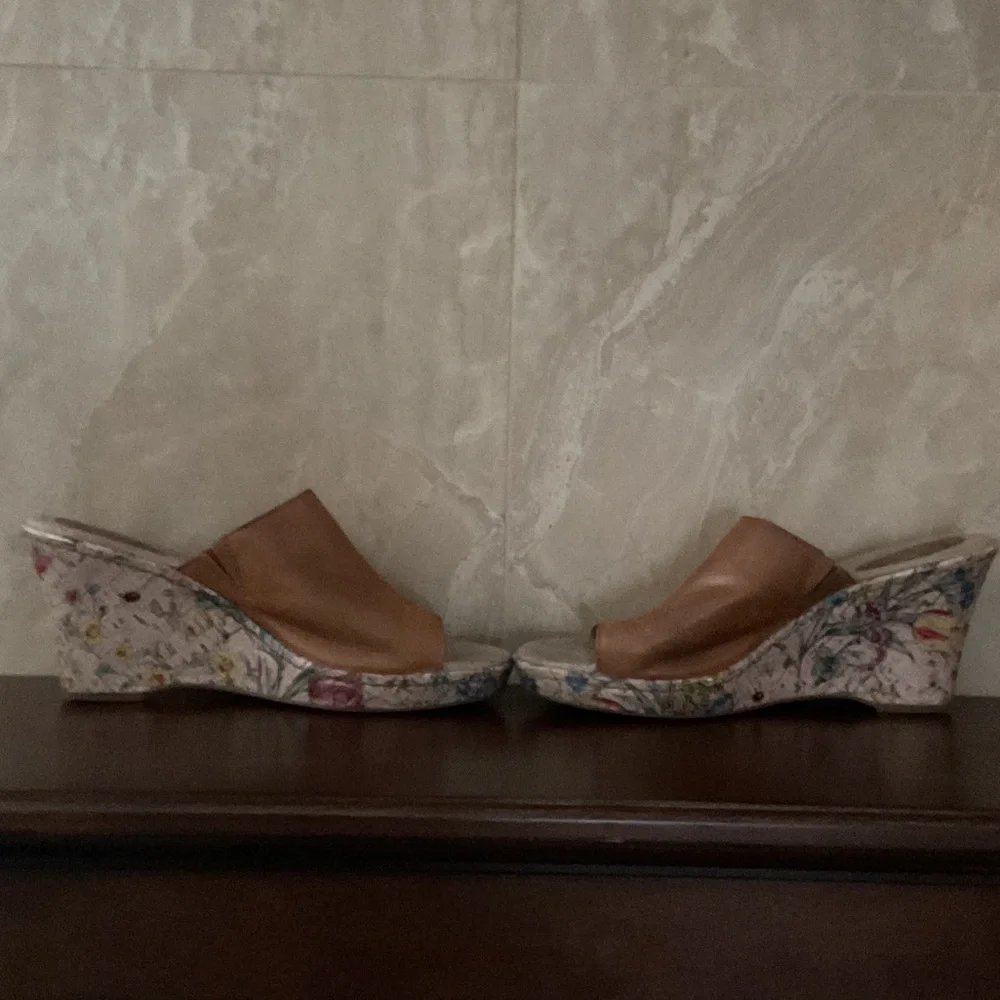 b.o.c. Tan Floral Wedge Sandals